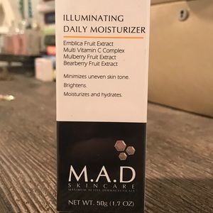 M.A.D SKINCARE Illuminating Daily Moisturizer